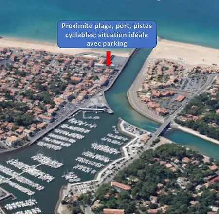 L'estacade A 2 Pas De La Plage, Du Port Et Des Pistes Cyclables Apartmán *